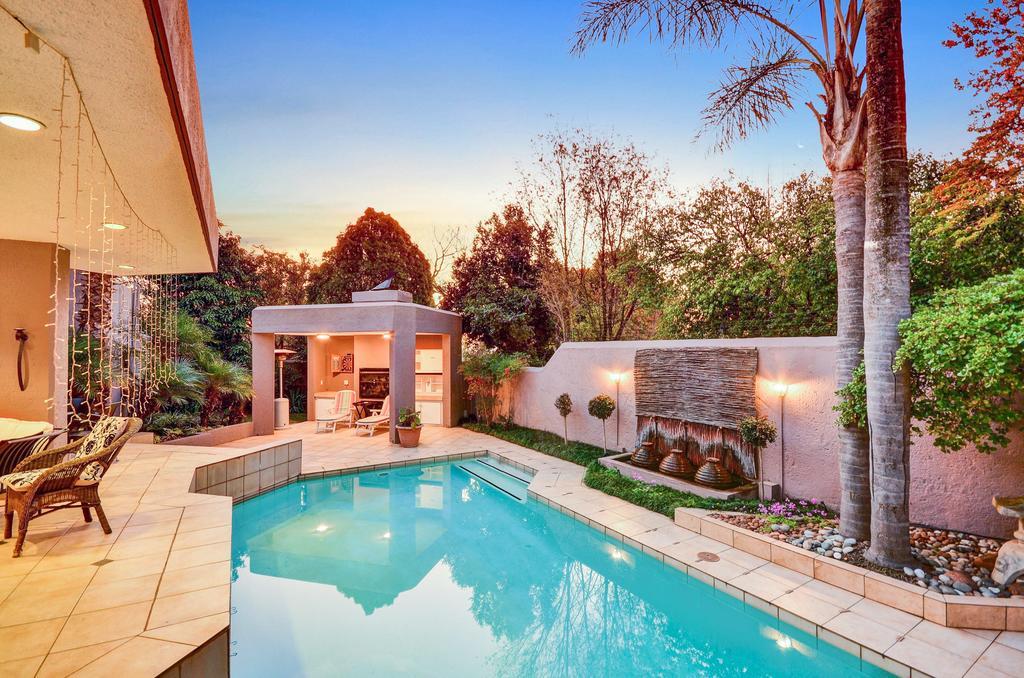 Le Petit Fillan Sandton Exterior foto