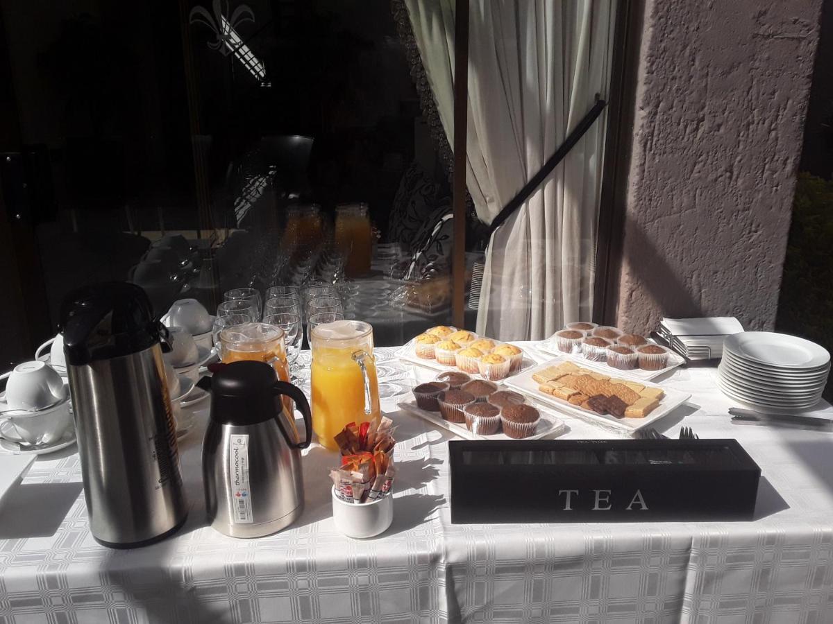 Le Petit Fillan Sandton Exterior foto